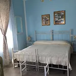 לינה וארוחת בוקר Nonna Anita *