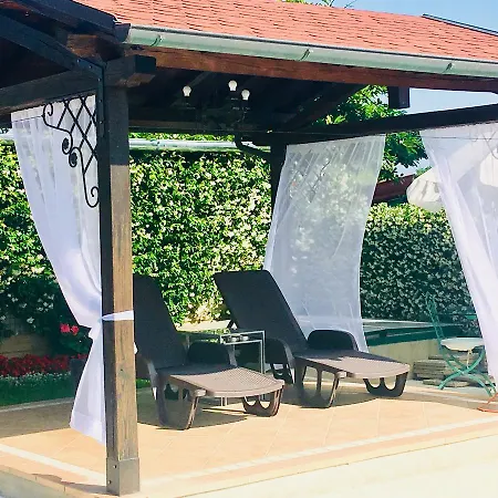 Nonna Anita Bed & Breakfast *